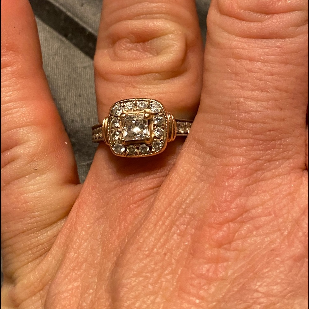 Diamond ring